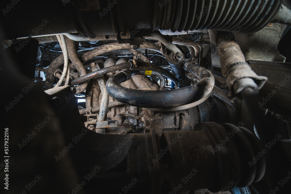 Fotka „Oil, coolant and freon from the air conditioner, connections and