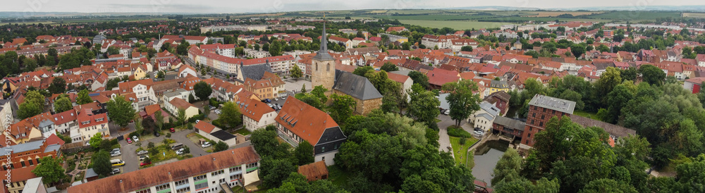 Altstadt Sömmerda mit Blick auf Kirche und Park