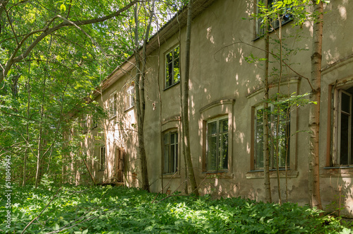 ruins of building photo