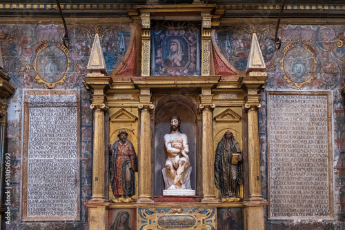 Ecce Homo, escultura de alabastro de la escuela castellana, siglo XVI,  colegiata de Santa María del Mercado,  Berlanga de Duero, Soria,  Casti
