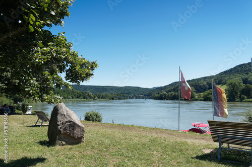 Laufenburg (Baden-Deutschland) Erholungsgebiet am Rheinufer gegenüber von Laufenburg (Kanton Aargau-Schweiz) mit Blick auf den Rhein flussabwärts photo