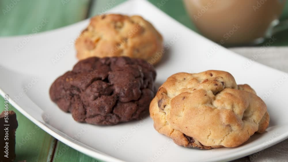 Homemade Chocolate Chip Cookies, front view