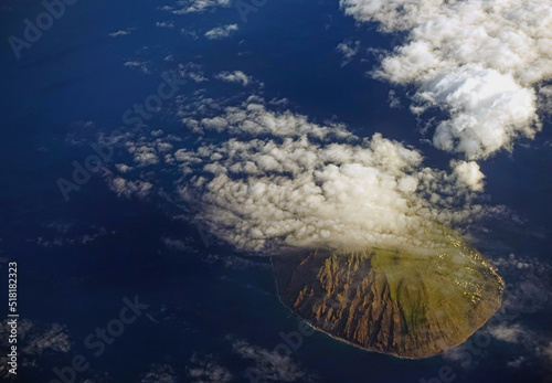Visuale aerea di Alicudi