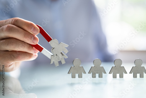 Φωτογραφία Attract Lead And Customer Using Magnet
