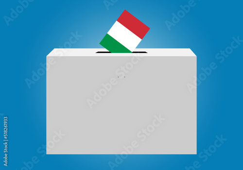 Elecciones en Italia. Urna con la papeleta y bandera italiana