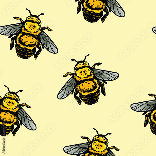 Cute cartoon bumble bee doodles seamless border pattern. Summer insect vector repeatable background texture tile. Cozy template of stock print for wrapping design, wallpaper