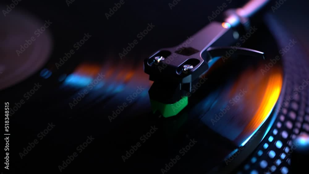 turntable needle on a rotating record