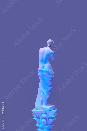Back view of statue of Venus de Milo made of gypsum