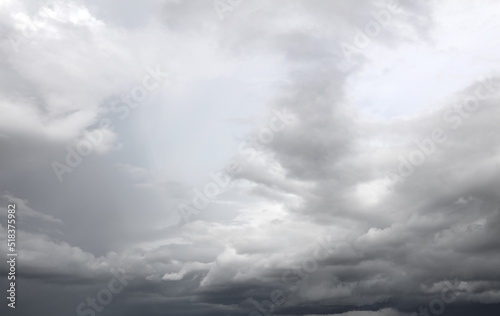 Fotografiet Grey storm clouds in sky