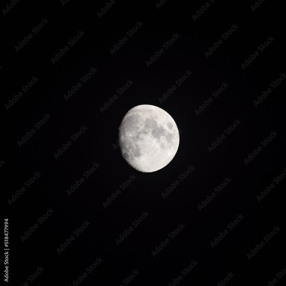 Moon Timelapse, Stock time lapse : Full moon rise in dark nature sky, night time. Full moon disk time lapse with moon light up in night dark black sky. High-quality free video footage or timelapse Moon Timelapse, Stock time lapse : Full moon rise in dark nature sky, night time. Full moon disk time lapse with moon light up in night dark black sky. High-quality free video footage or timelapse
