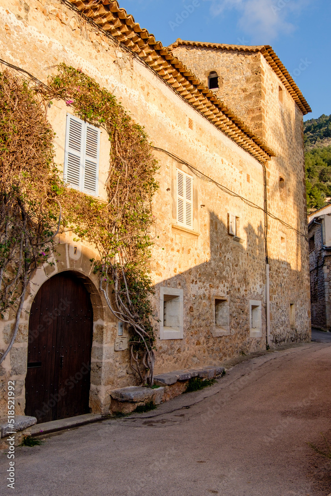 casa fortificada de Can Simó , Llucalcari, Deià, comarca de la Sierra de Tramontana, Mallorca, balearic islands, Spain