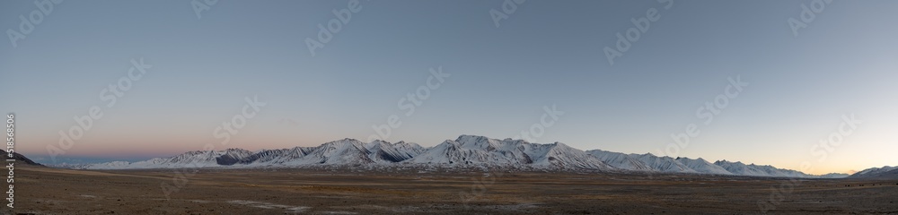 Fototapeta premium Sunset over the Little Pamir.