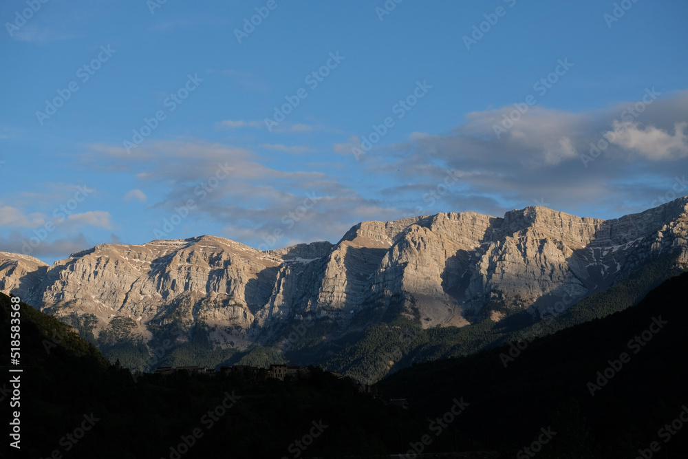 mountains in the mountains -  Espagne 