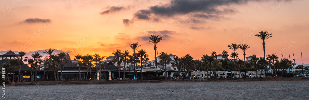 Obraz premium atardecer en las playas de Vera, Almería