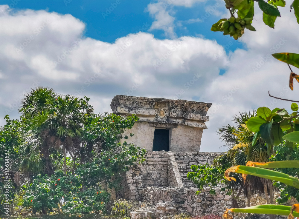 Obraz premium Ancient Tulum ruins Mayan site temple pyramids descending God Mexico.
