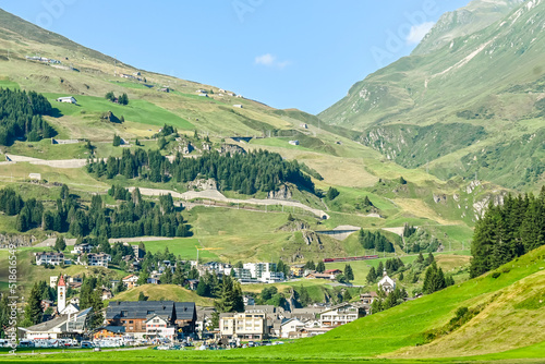 Tableau sur toile Andermatt, Dorf, Kirche, Urserental, Wanderweg, Passstrasse, Oberalppass, Bergst