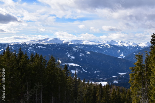 Lachtal und Tauernwindpark, Blick vom Gaaler Höhenweg, Steiermark