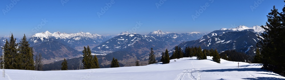 Panorama Haller Mauer, Gesäuse und Rottenmanner Tauern, Steiermark, Blick von der Hohen Trett