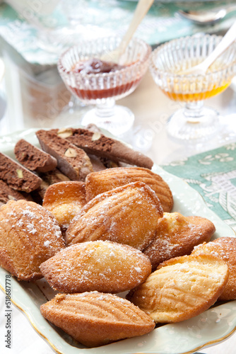 cookies with raisins