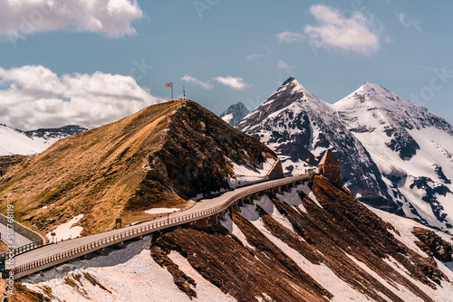 Foto View from Fuscher Toerl to Grossglockner High Alpine Road