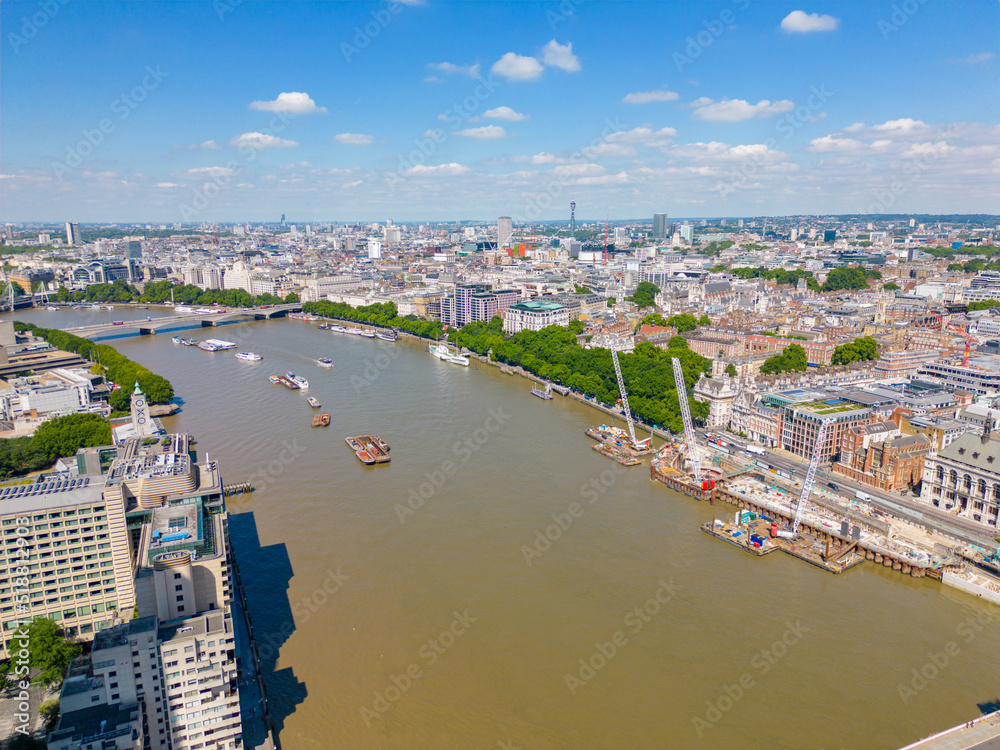 Obraz premium Aerial photo boats on the River Thames London