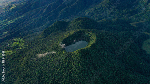Fotografie Cerro chato, antiguo volcán Costa Rica, laguna , bosque tropical