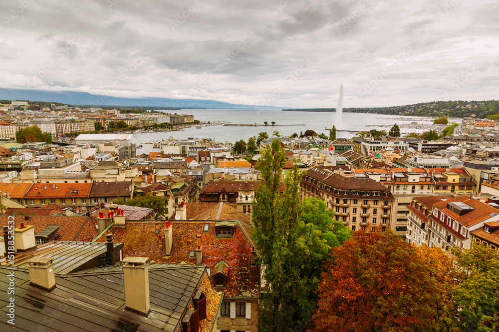 Fototapeta premium Geneva, Switzerland: city and lake view seen from St. Peter's Cathedral tower