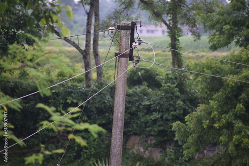 Electric wire 240 volt rainy weather