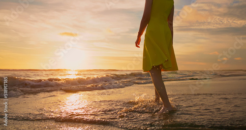woman feet walking to beach © ryanking999