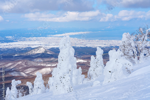冬の八甲田山　日本三大樹氷のスノーモンスター　青森観光 photo