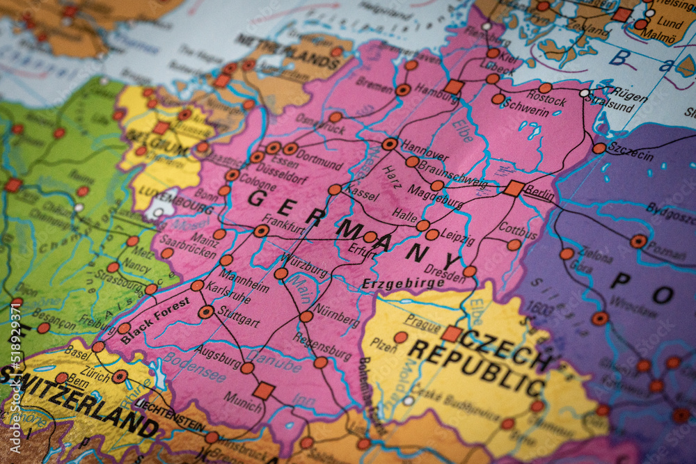 Naklejka premium kolorowa mapa Niemiec