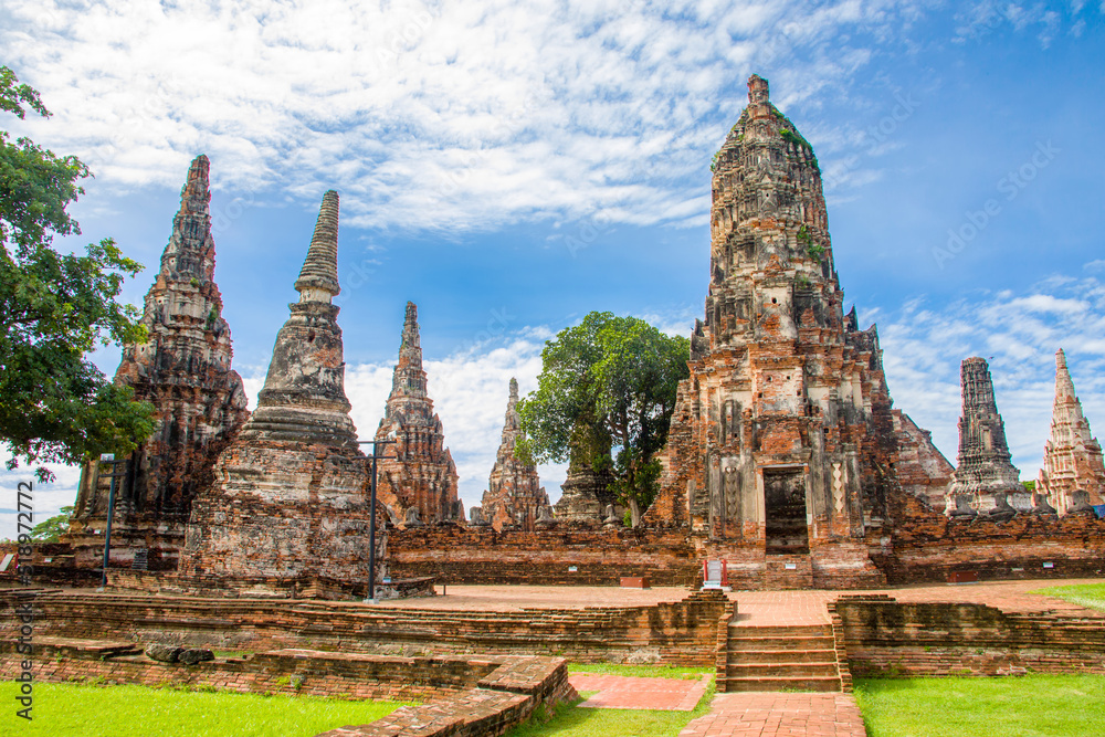 The central Prang in Wat Chaiwatthanaram. A Buddhist temple in the city of Ayutthaya Historical Park, Thailand, on the west bank of the Chao Phraya River. was constructed in 1630 by the king. The central Prang in Wat Chaiwatthanaram. A Buddhist temple in the city of Ayutthaya Historical Park, Thailand, on the west bank of the Chao Phraya River. was constructed in 1630 by the king.