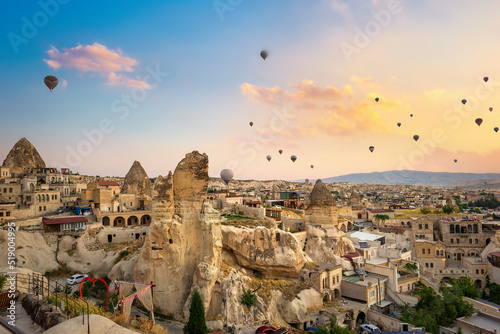 Obraz na płótnie Mountain town Goreme w salonie