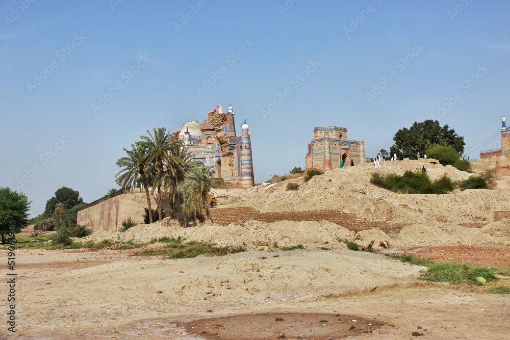 Uch Sharif, Ruins of centuries old Mausoleums close Bahawalpur, Pakistan Uch Sharif, Ruins of centuries old Mausoleums close Bahawalpur, Pakistan