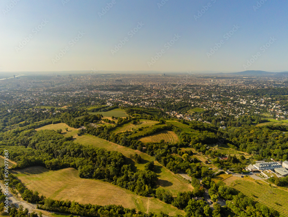 Fototapeta premium Kahlenberg in Wien von oben