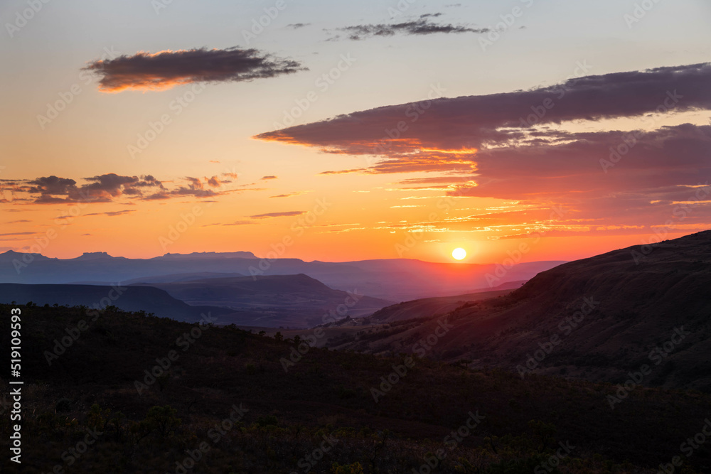 Sunrise over the Tugela valley in the foothills of the Drakensburg mountains, Bergville, South Africa