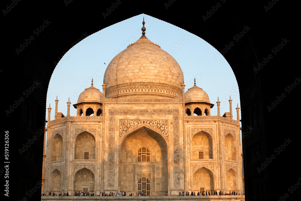 Taj Mahal complex archway
