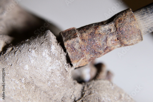 Obraz na płótnie Old rusty hydraulic brake caliper pipe close up, car brakes repair w salonie