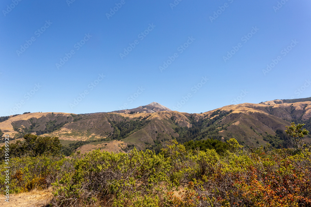 A view on the Pacific ocean and California hills
