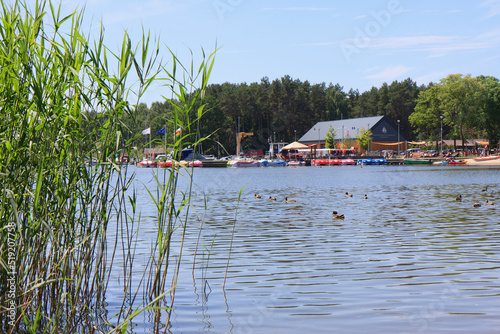 Centrum sportów wodnych w Dąbkach, Jezioro Bukowo