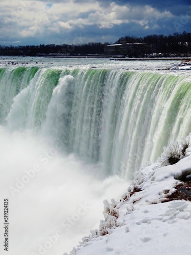 Chutes du Niagara en hiver