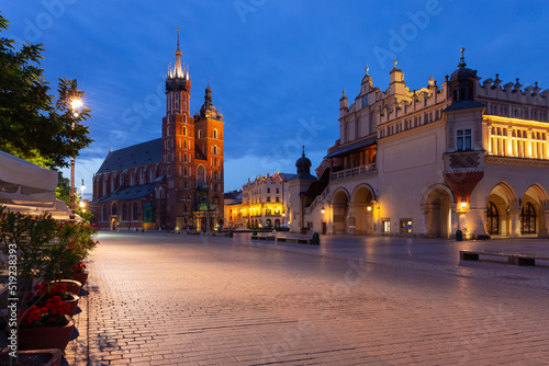 Krakow. St. Mary's Church and market square at dawn.