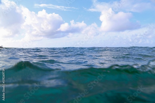 Auf Meeresspiegel im Ozean