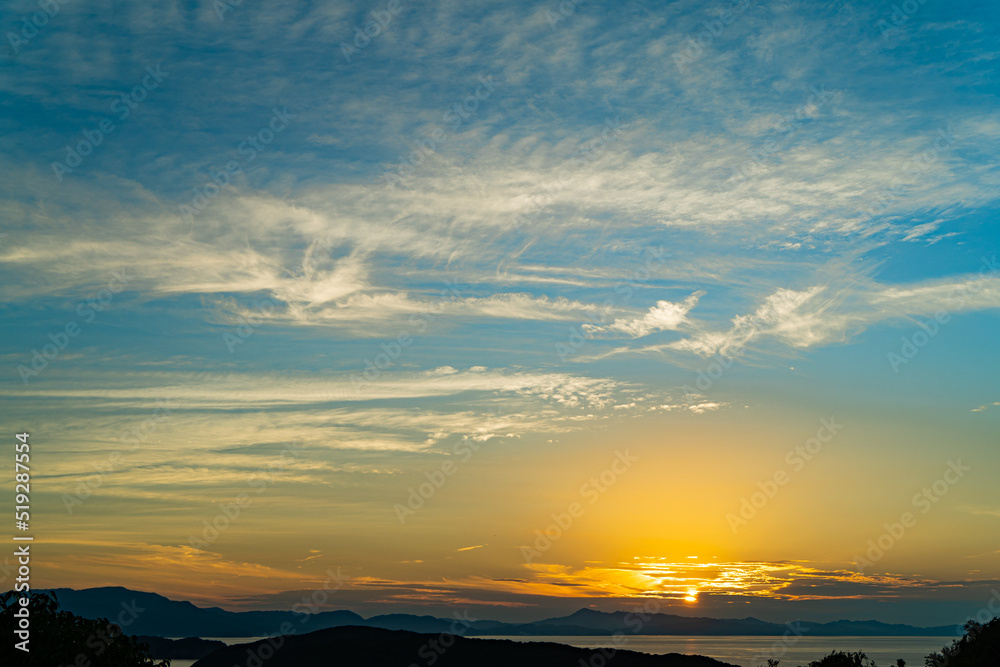加太休暇村から見る淡路島に沈む夕日	