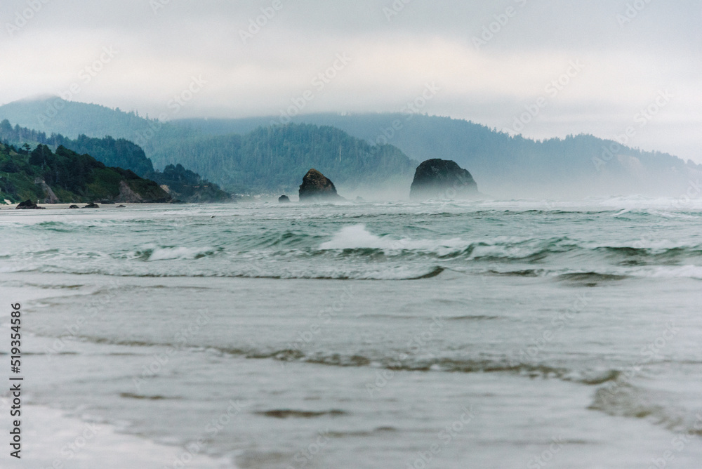 Waves on pacific coast in oregon