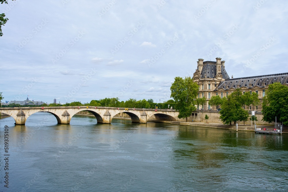 Obraz premium panorama of the embankment of the Seine and the Louvre in Paris