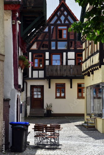 Fototapeta Naklejka Na Ścianę i Meble -  Gasse in der Altstadt von Heidenheim