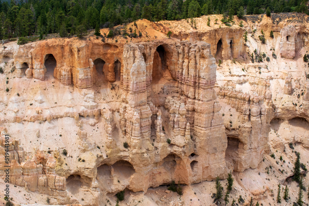 Windows in Bryce Canyon National Park, Utah, USA Windows in Bryce Canyon National Park, Utah, USA
