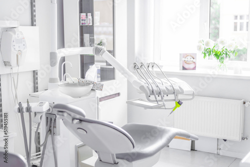 Cuadro en lienzo Clean white dentist cabinet clinic