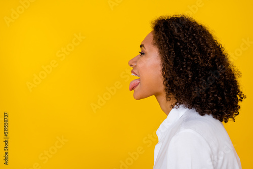 Foto Profile side photo of positive satisfied person open mouth tongue out have fun l